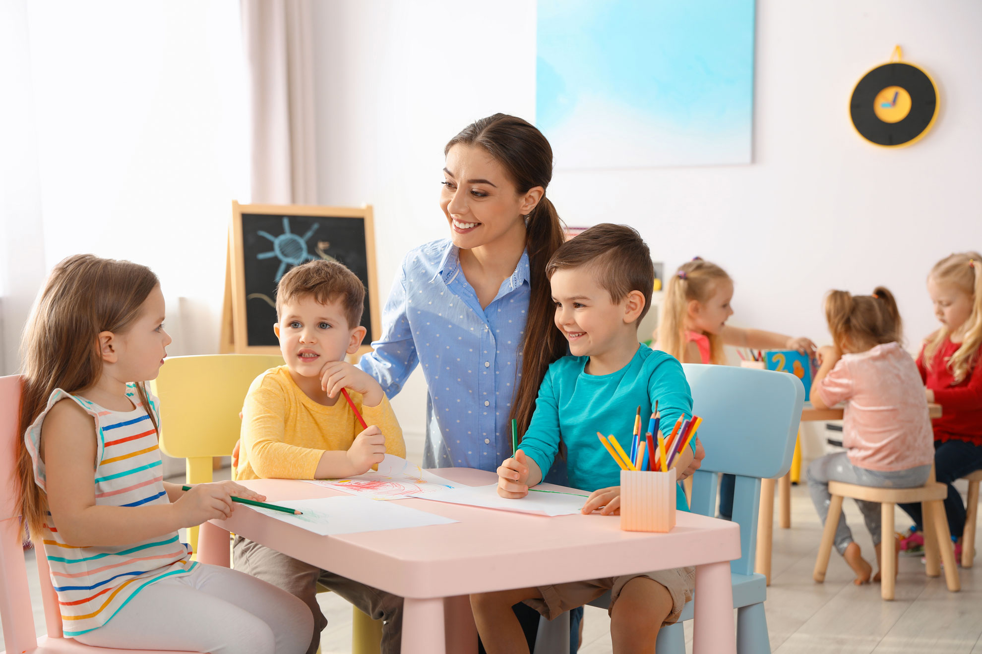 Lire la suite à propos de l’article École maternelle privée : quel est le rôle du dessin en classe de maternelle ?